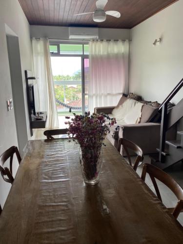 Cobertura 3 dormitórios 2 vagas churrasqueira Wi fi free Ribeira Ubatuba in Ubatuba, Brasil