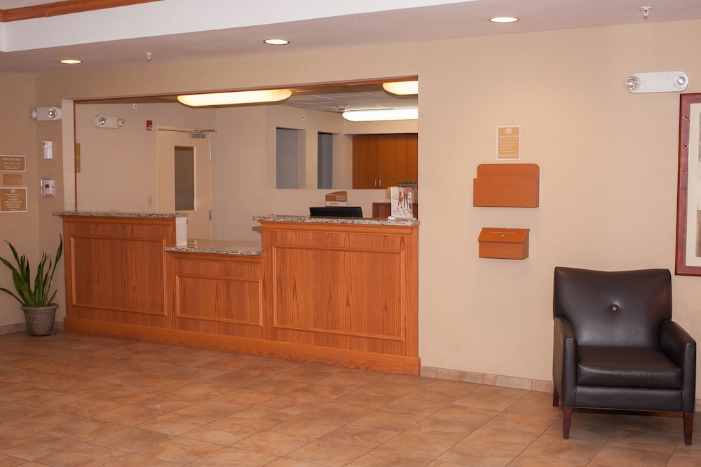 Candlewood Suites Logan by IHG - photo 22