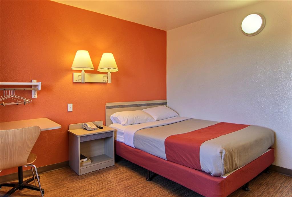 Motel 6 Bismarck ND - photo 8