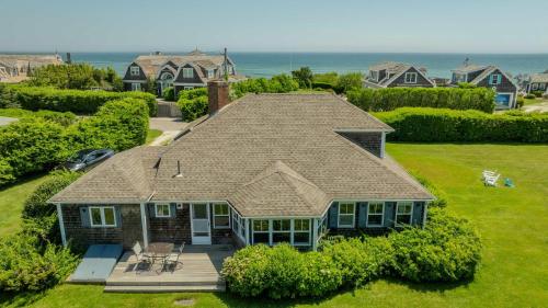 Steps to Nauset Beach Private Yard — 4-Star Luxury Hotel in Orleans, United States