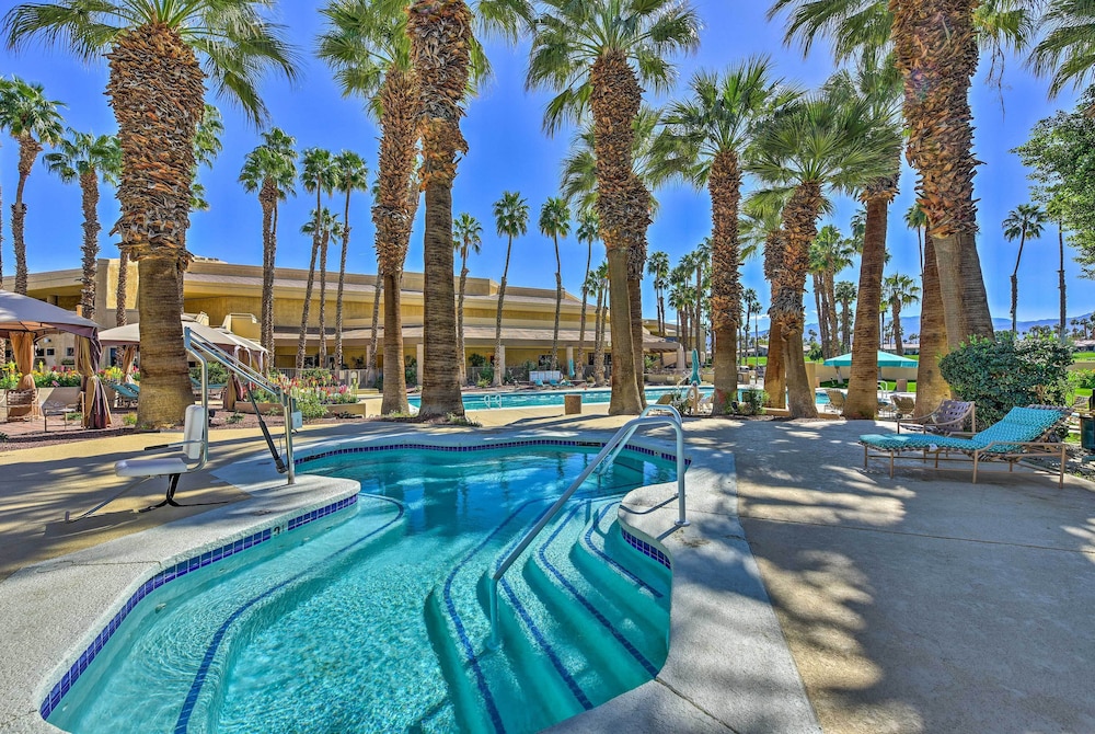 Luxury Remodeled Palm Desert Resort Condo - photo 23