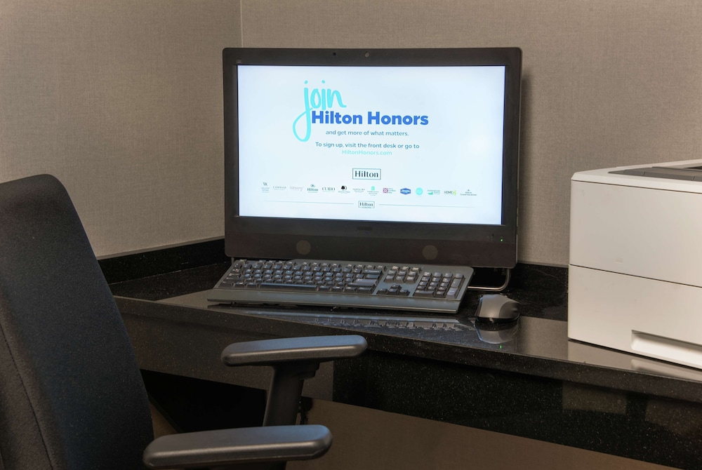 Hampton Inn Waldorf - photo 31