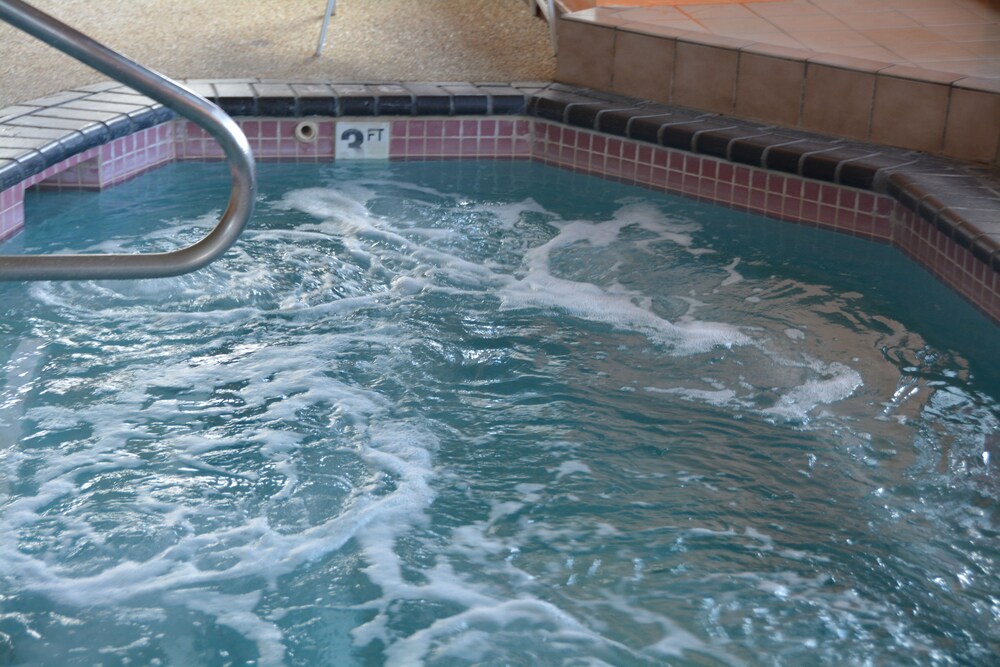 Nisswa Hotel and Suites - photo 54