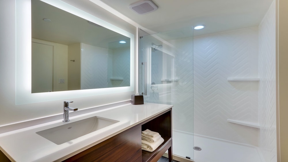 Holiday Inn Staunton Conference Center by IHG - photo 39
