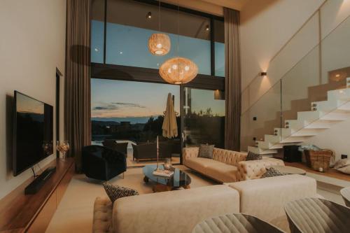 Villa Maris Luxury Villa with Pool — 4-Star Luxury Hotel in Brodarica, Croatia