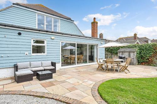 Marine House by inspirestays com — 4-Star Luxury Hotel in East Wittering, United Kingdom