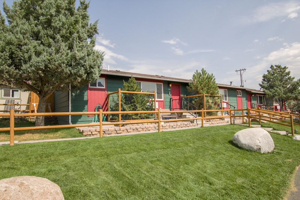 Yellowstone Gateway Inn - photo 92