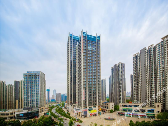 Wuhan ZhuoYao E sports Hotel in Wuhan, People's Republic of China