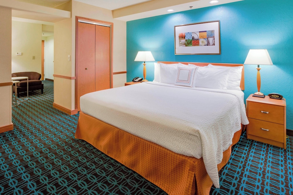 Fairfield Inn & Suites by Marriott South Hill - photo 13
