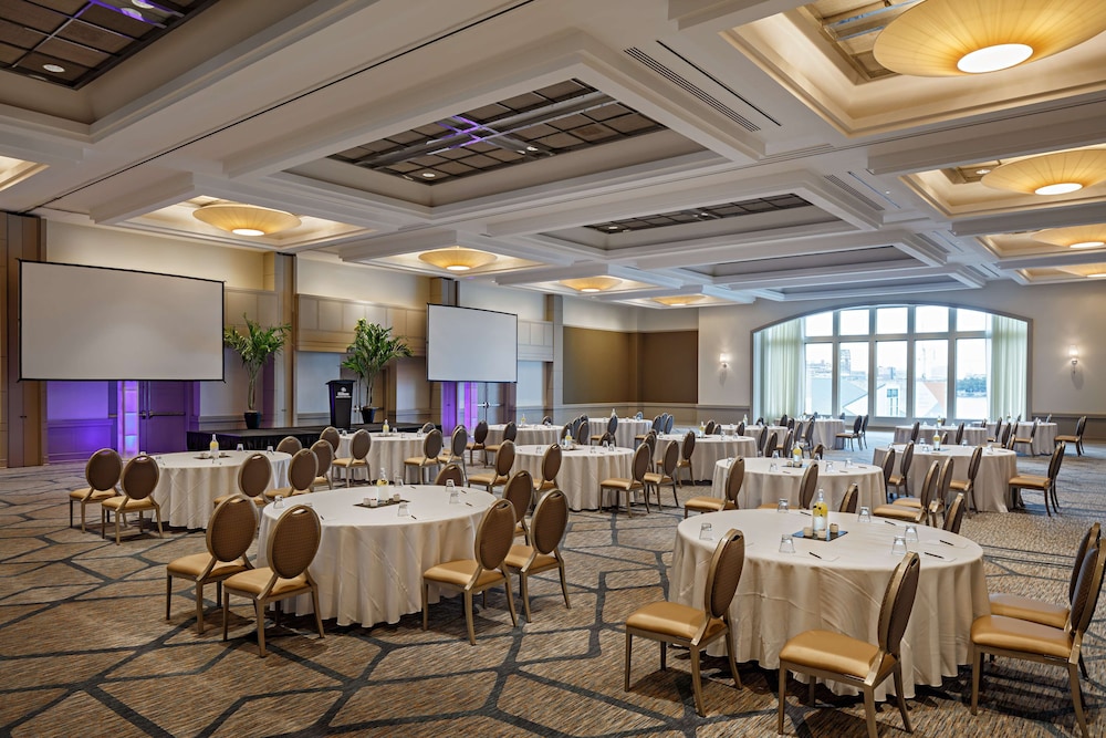 Hilton Philadelphia at Penn's Landing - photo 86