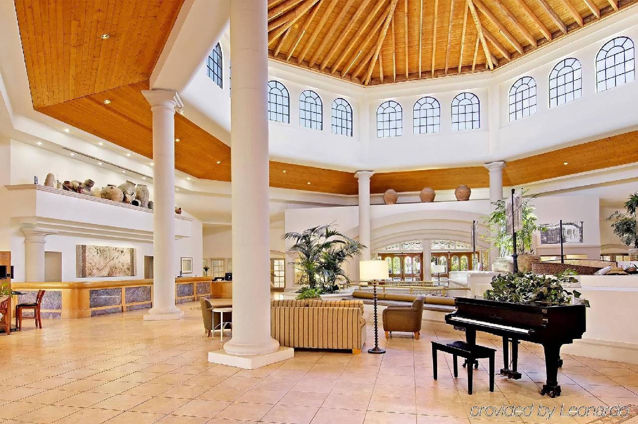 Embassy Suites Phoenix North - photo 24