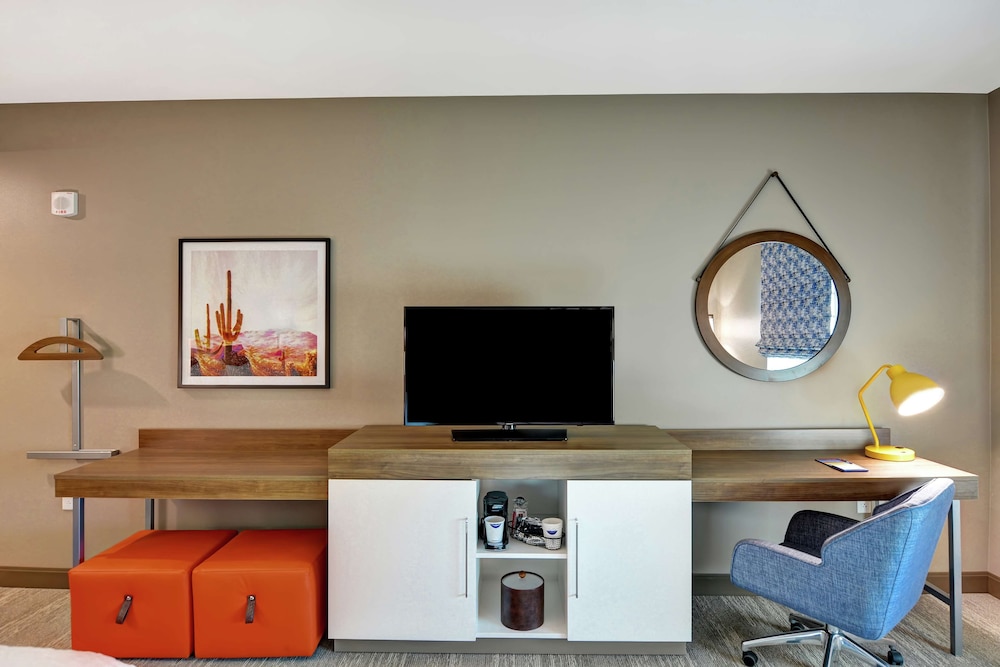Hampton Inn & Suites Tucson Tech Park - photo 12