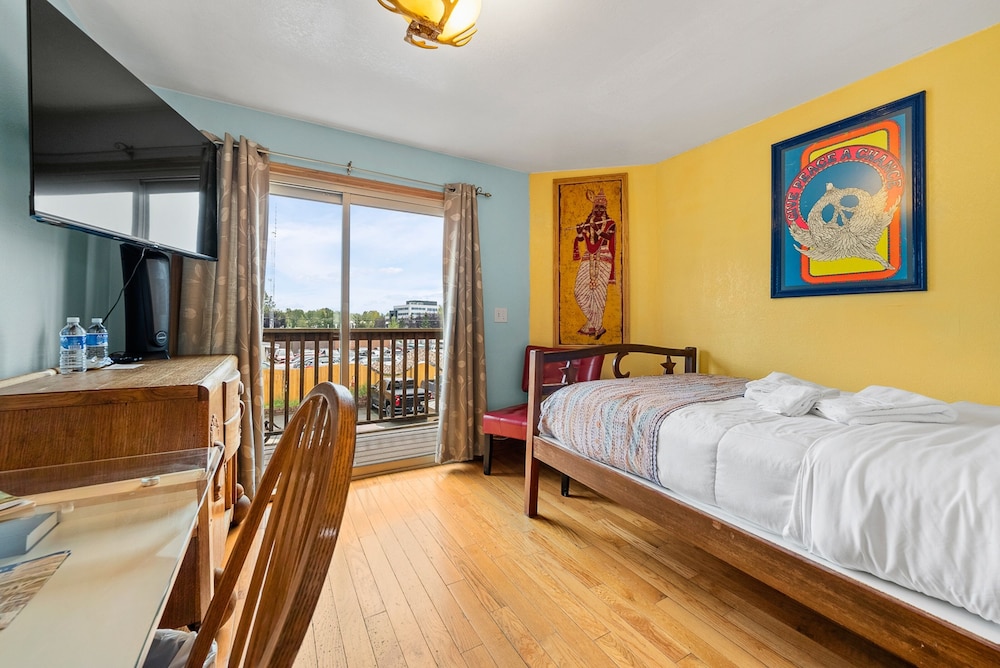 Qupqugiaq Inn - photo 37