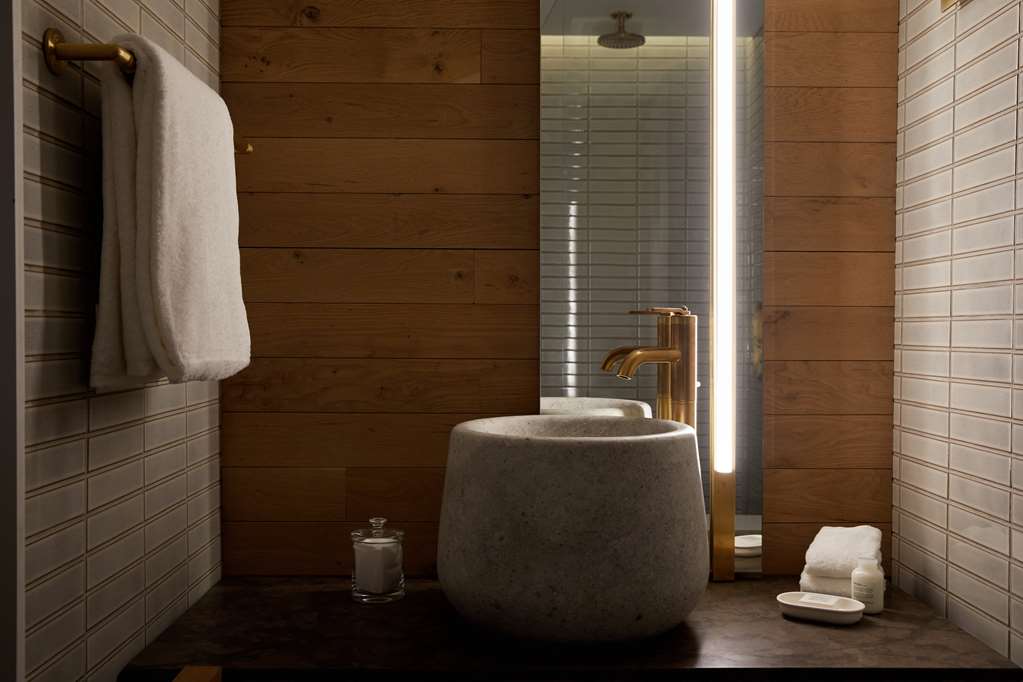 Made Hotel - photo 12