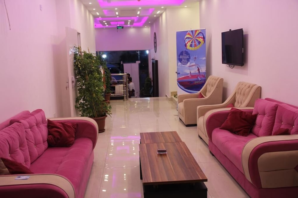 Weekend Hotel - carbon neutral hotel in Aqaba