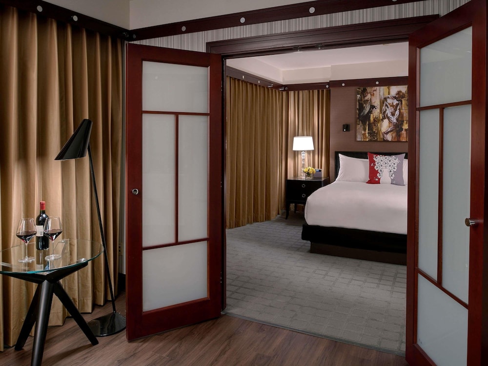 Sofitel Philadelphia at Rittenhouse Square - photo 34