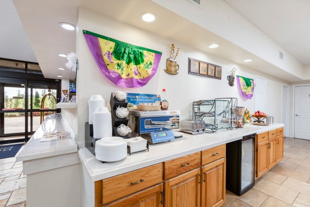 Regency Inn & Suites Biloxi - photo 21