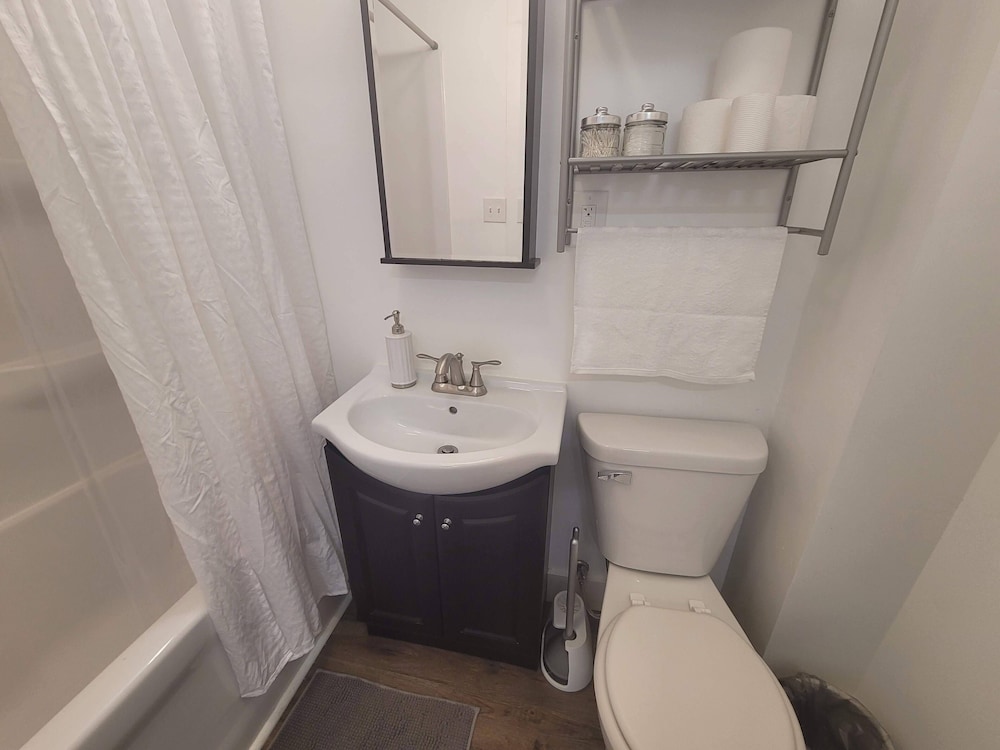 Charming 3b 1b Westside Indy - photo 8