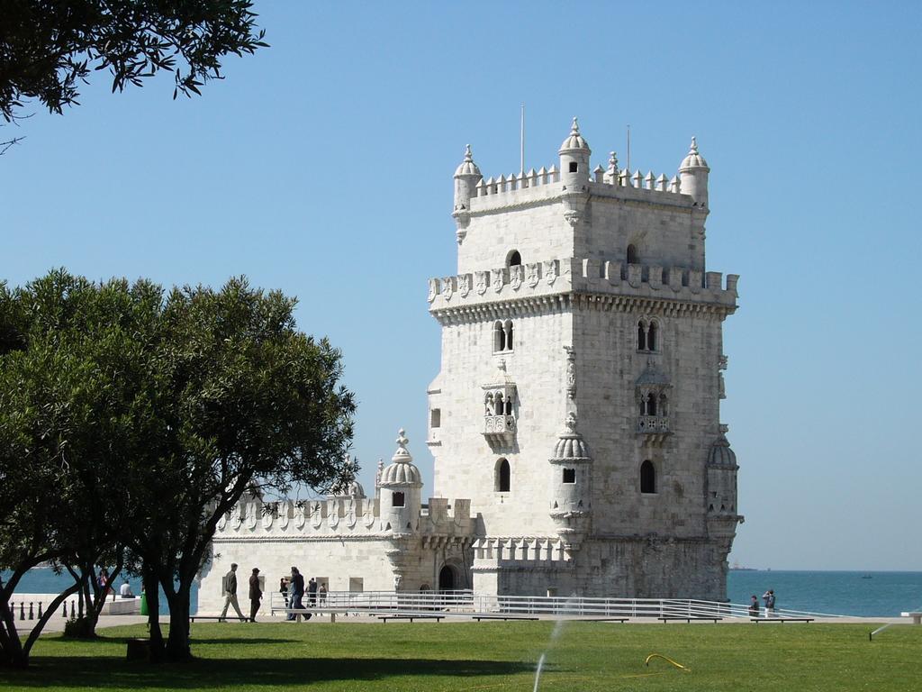 Tagus 5 Colours Suites — Alges