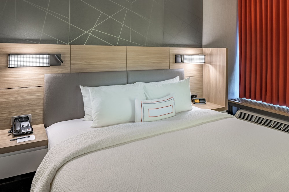 SpringHill Suites by Marriott Dallas Central Expressway - photo 18