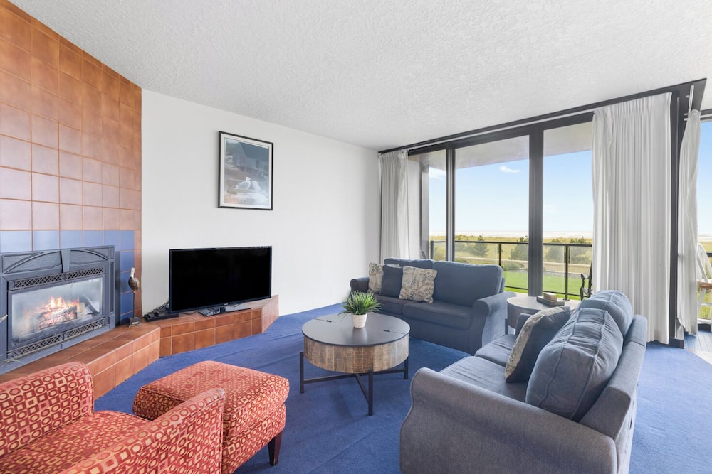 Sand & Sea Resort Condominiums - photo 667