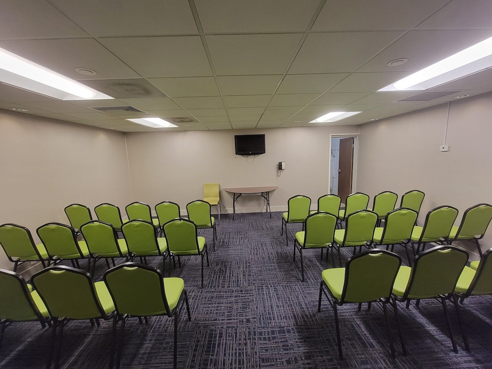 Holiday Inn Express Salt Lake City Downtown by IHG - photo 46