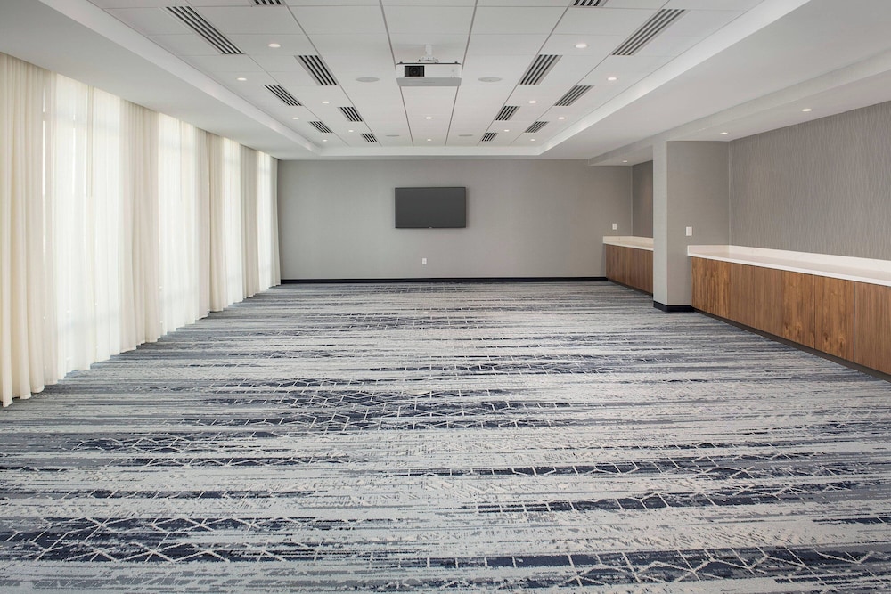 Courtyard by Marriott Indianapolis Plainfield - photo 29