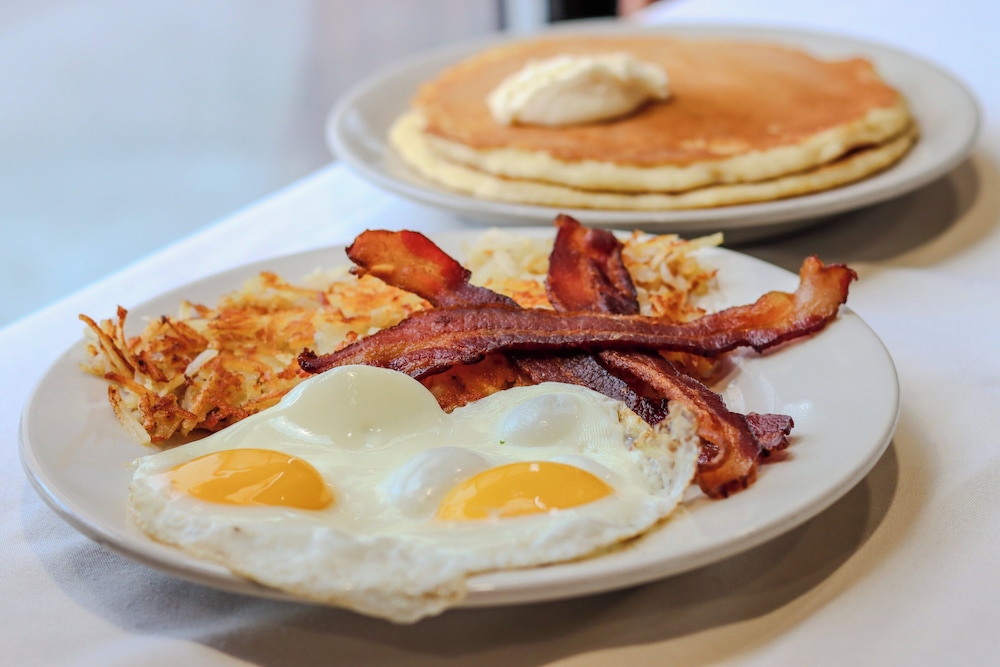 Holiday Inn Quincy East by IHG - photo 27