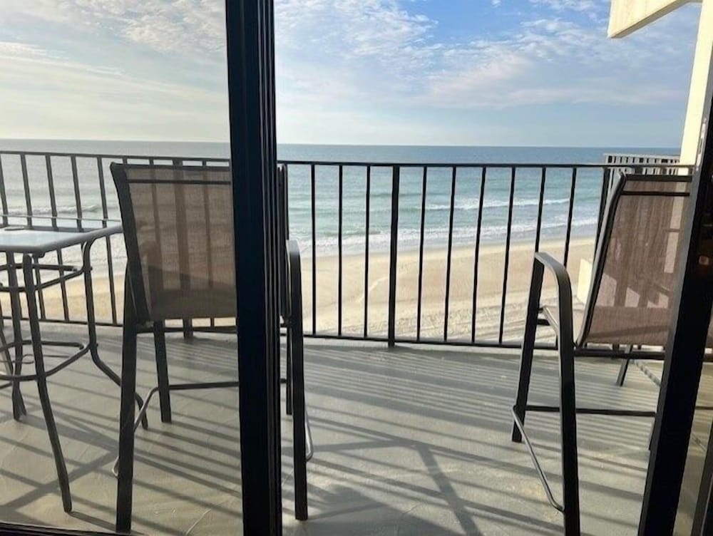 Royal Garden Resort 301 3 Bedroom Condo by RedAwning - photo 25