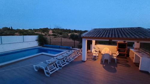 Villa Monica Pool Heated By Algarkasa — 4-Star Luxury Hotel in Albufeira, Portugal