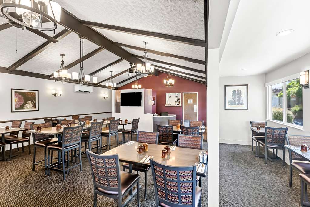 Best Western Garden Inn - photo 37