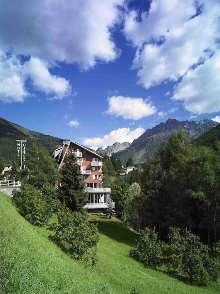 Mirella — hotel in Ponte Di Legno