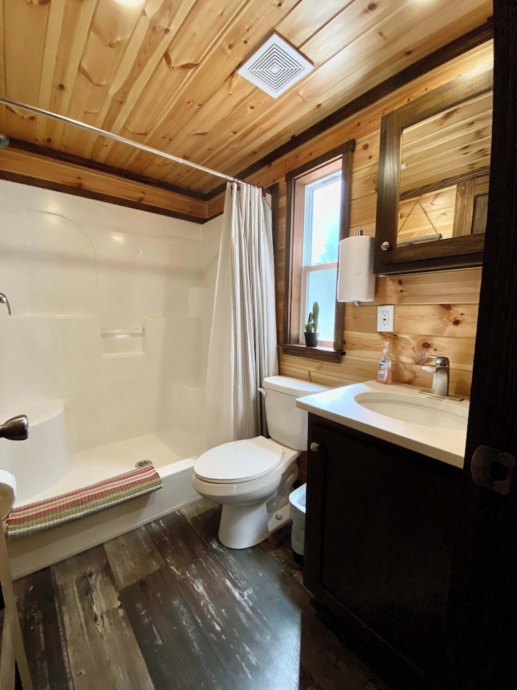 Resort at Fredericksburg Unit 2 - photo 9
