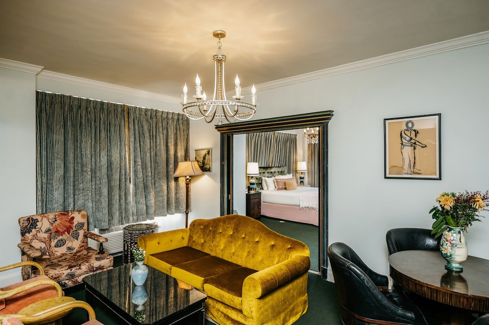 The Pontchartrain Hotel - photo 39