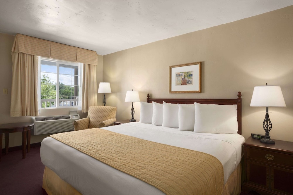 Days Inn by Wyndham Montrose - photo 41