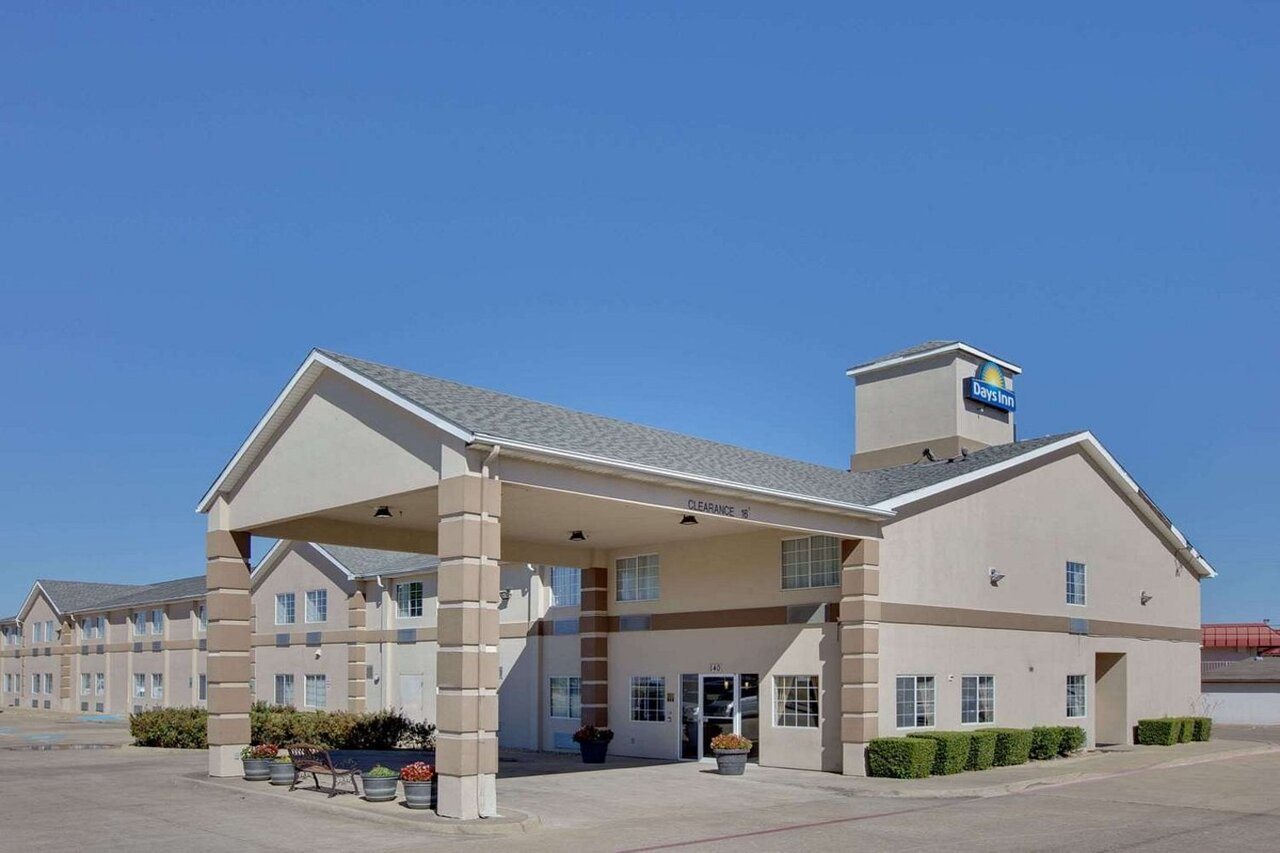 Days Inn by Wyndham Mesquite Rodeo TX in Mesquite, United States