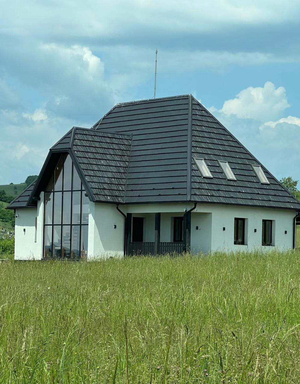 arra housing near Bistrita — 4-Star Luxury Hotel in Sintereag, Romania