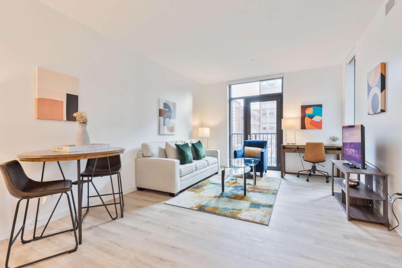 Apt Downtown with Kitchen and Gym — 4-Star Luxury Hotel in Boston, United States