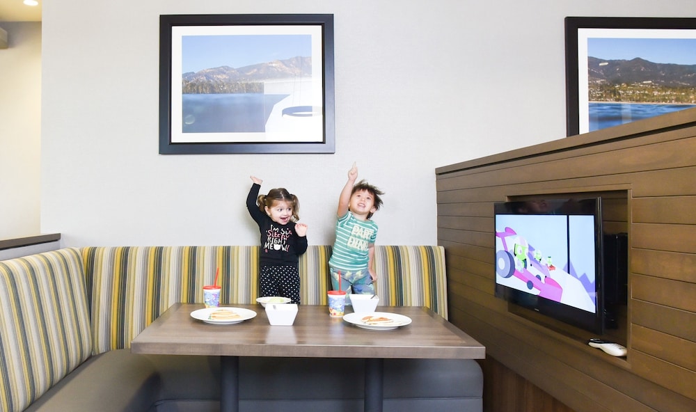Hilton Garden Inn Santa Barbara Goleta - photo 53