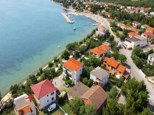 Apartments Sidro By The Sea — 4-Star Luxury Hotel in Starigrad, Croatia
