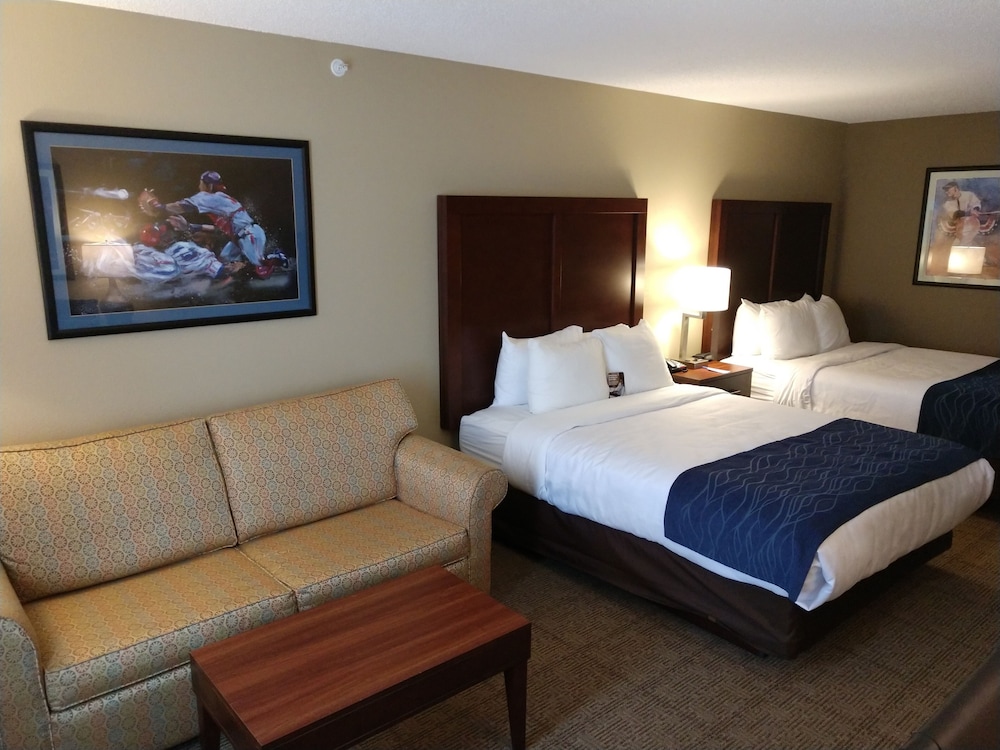 City Express by Marriott Milford Cooperstown - photo 15