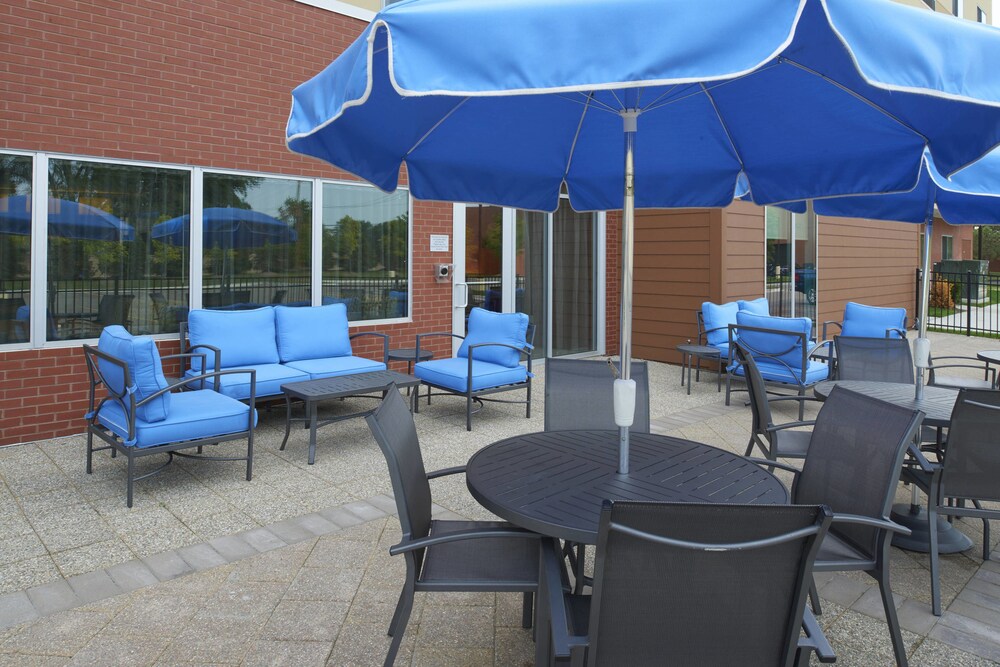 Fairfield Inn & Suites by Marriott Detroit Troy - photo 27