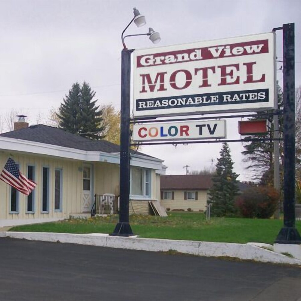Grand View Motel Beaver Dam — hotel in Beaver Dam