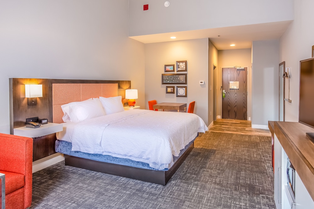 Hampton Inn Pensacola Beach - photo 9