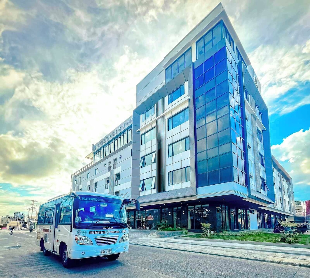 L' Asuncion Hotel — hotel in Baybay