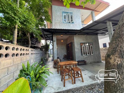 Thursday House Great for work and rest near city and nature — 4-Star Luxury Hotel in Chiang Mai, Thailand