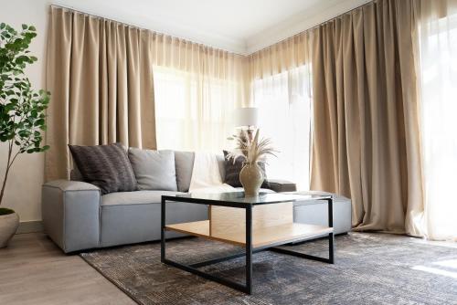 Charming 2bd Condo on SunsetStrip — 4-Star Luxury Hotel in Los Angeles, United States