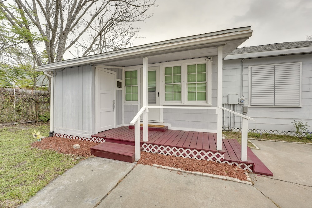 Vintage Corpus Christi Home 2 Blocks From Beach - photo 20