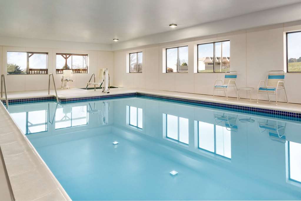 Super 8 by Wyndham Chambersburg I 81 - photo 4