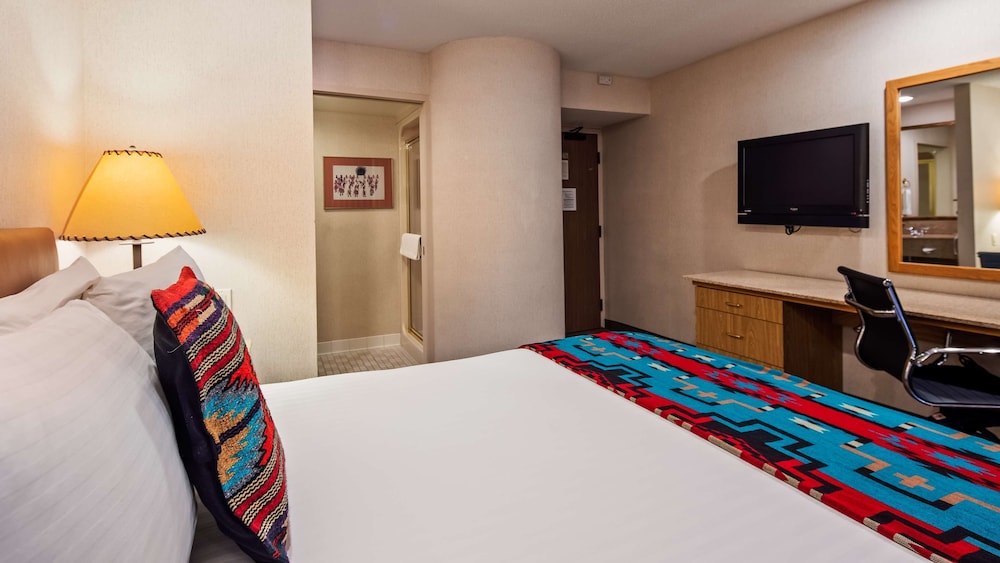 Inn at Santa Fe SureStay Collection by Best Western - photo 8
